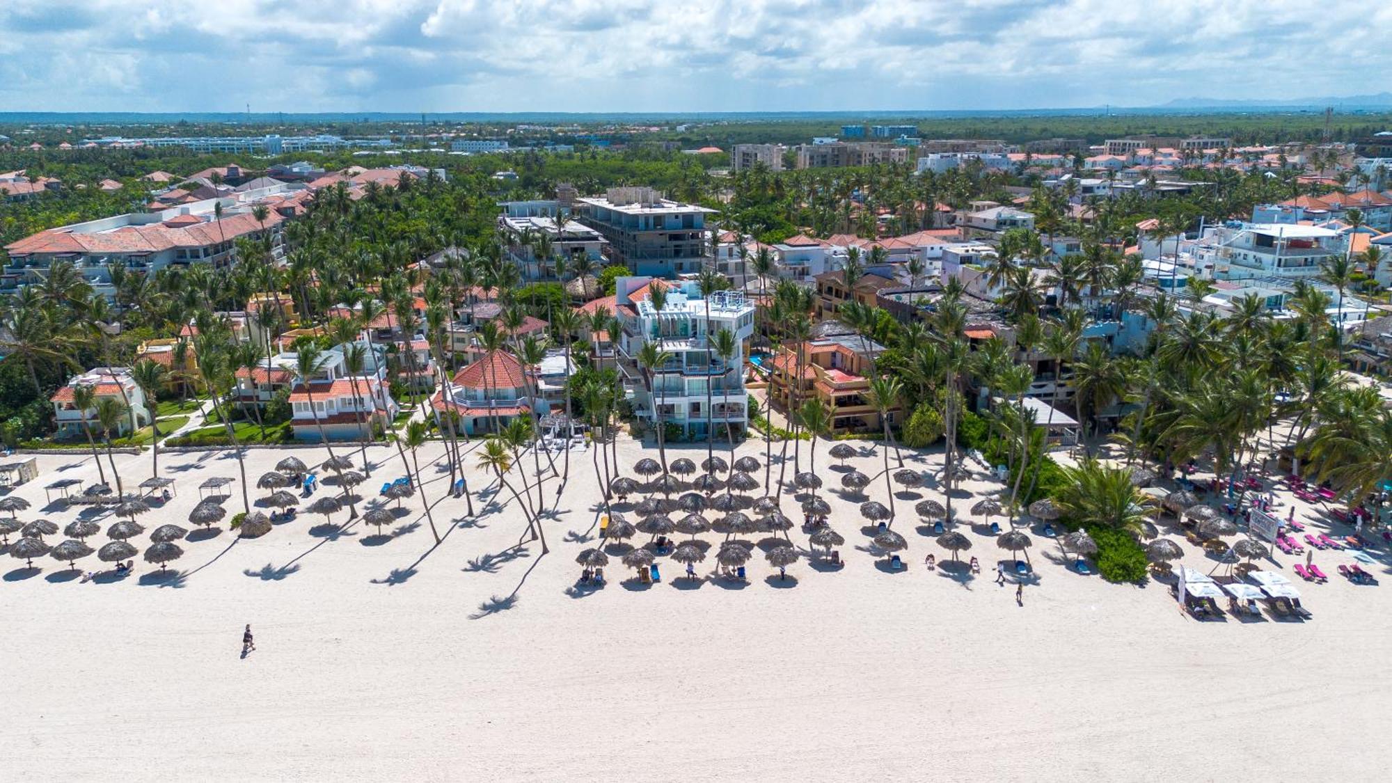 Prime Ocean View Punta Cana Apartments - 3-Bedroom Getaway With Private Terrace On Bavaro Beach 외부 사진